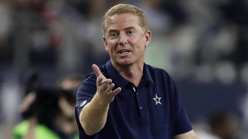 Are the Dallas Cowboys Distancing Themselves from HC Jason Garrett? 1