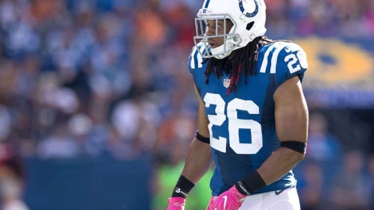 REPORT: Cowboys Visiting With Free Agent S Clayton Geathers Today