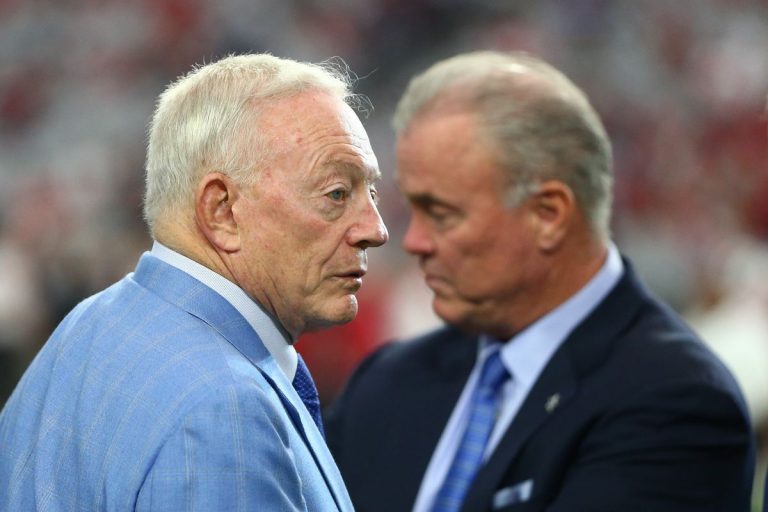 Jerry Jones, Stephen Jones