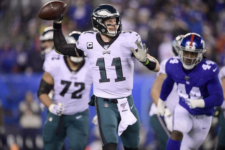 Eagles Beat Giants to Win NFC East; Cowboys' Season Over