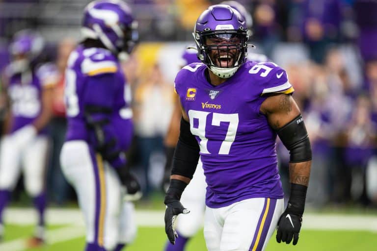 Cowboys Would Solidify Defensive Front With DE Everson Griffen