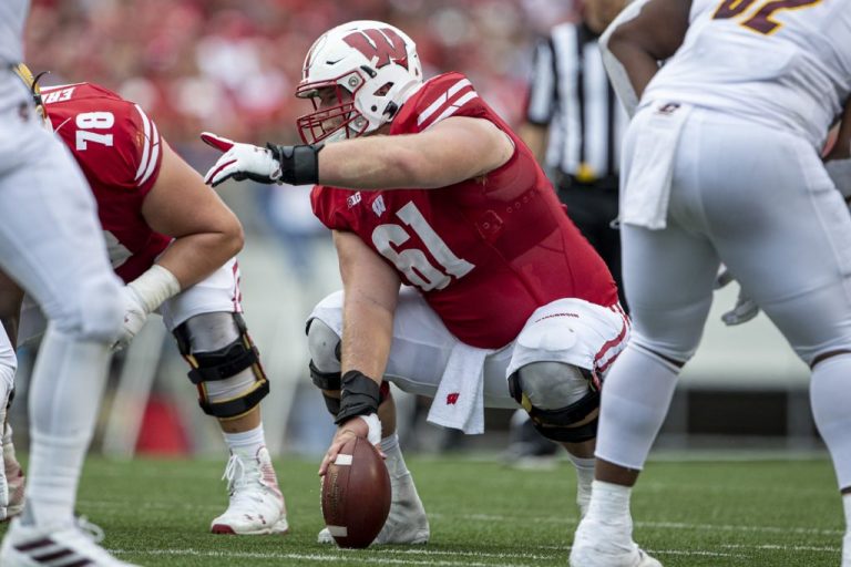 Wisconsin Rookie Tyler Biadasz Favored Travis Frederick Replacement?