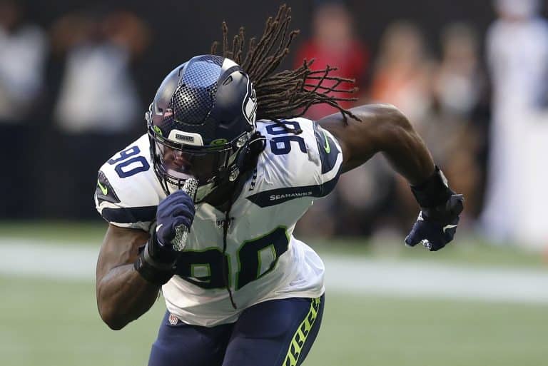 Report: Dallas Cowboys are on Jadaveon Clowney's Short List