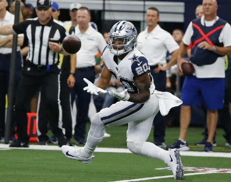 Tony Pollard Makes Cowboys' Lack of WR Depth Less of a Concern