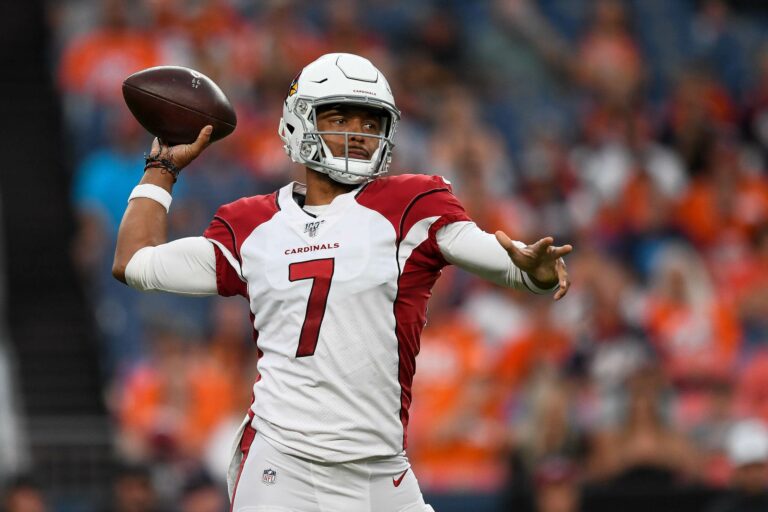 REPORT: Cowboys Visiting w/ Free Agent QB Brett Hundley