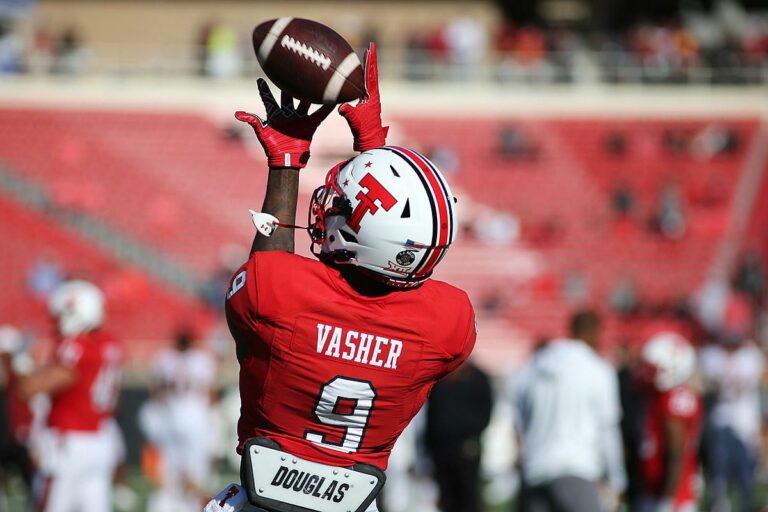 Buy or Sell: T.J. Vasher Can Provide Much-Needed WR Depth 2