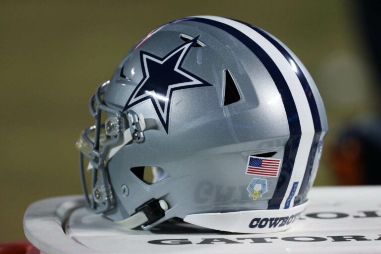 Cowboys Reveal New Uniforms For Titans Game. 1