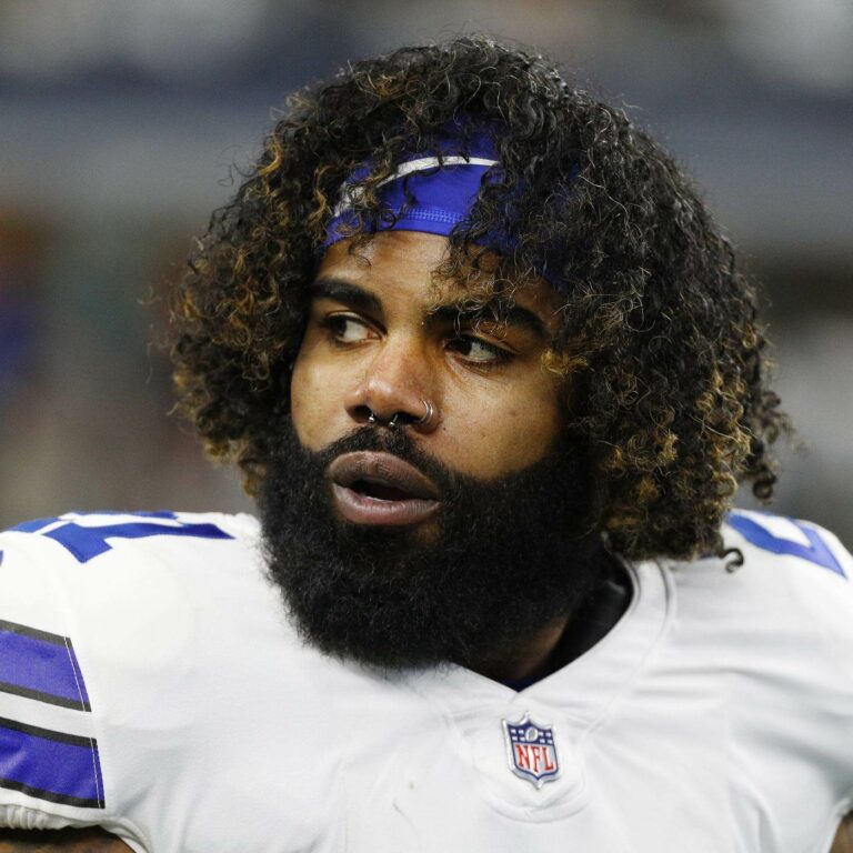 Ezekiel Elliott Chooses Not to Play in Preseason