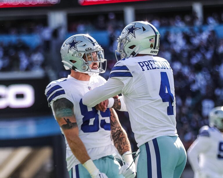 Halftime Report: Prescott looking sharp, Cowboys lead