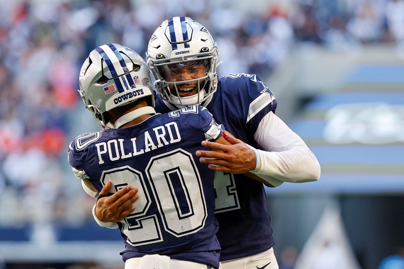 Tony Pollard and Dak Prescott on the Cowboys 