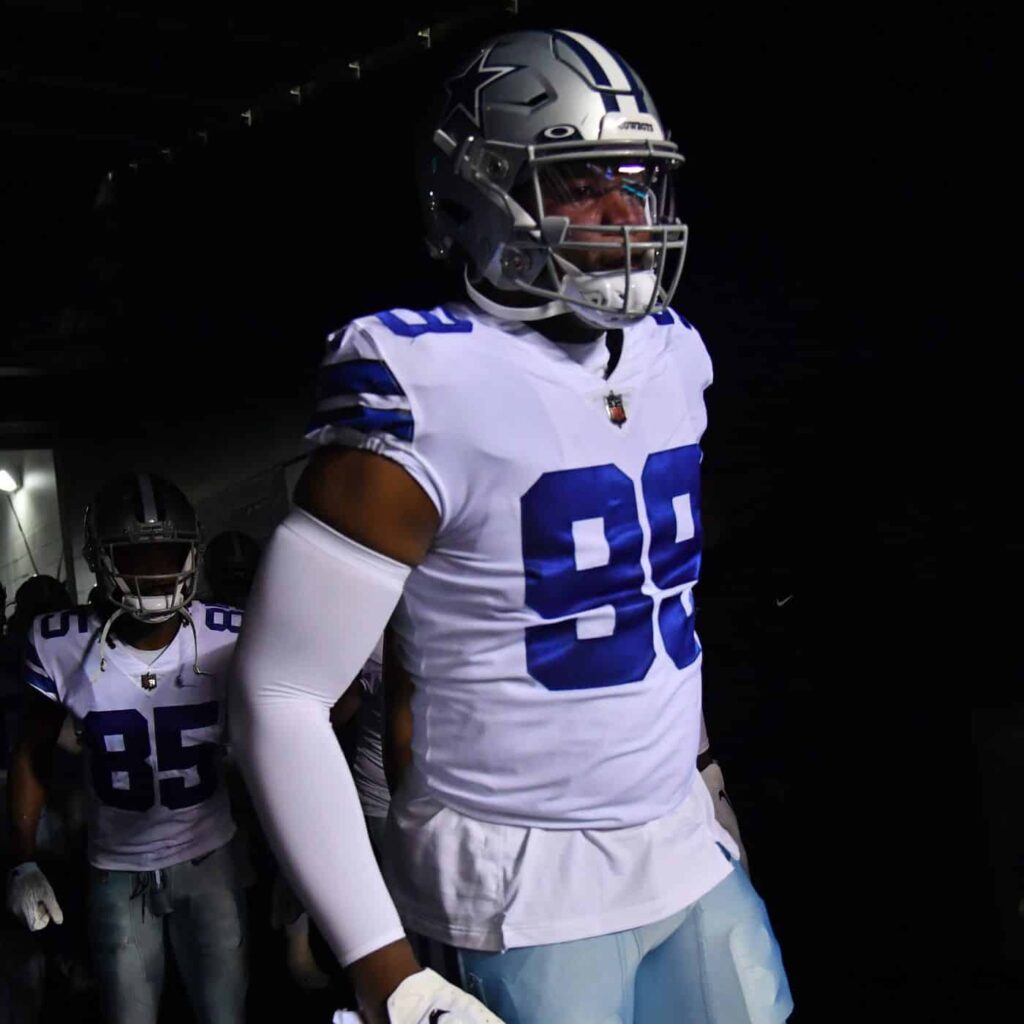 Cowboys DE/DT Chauncey Golston