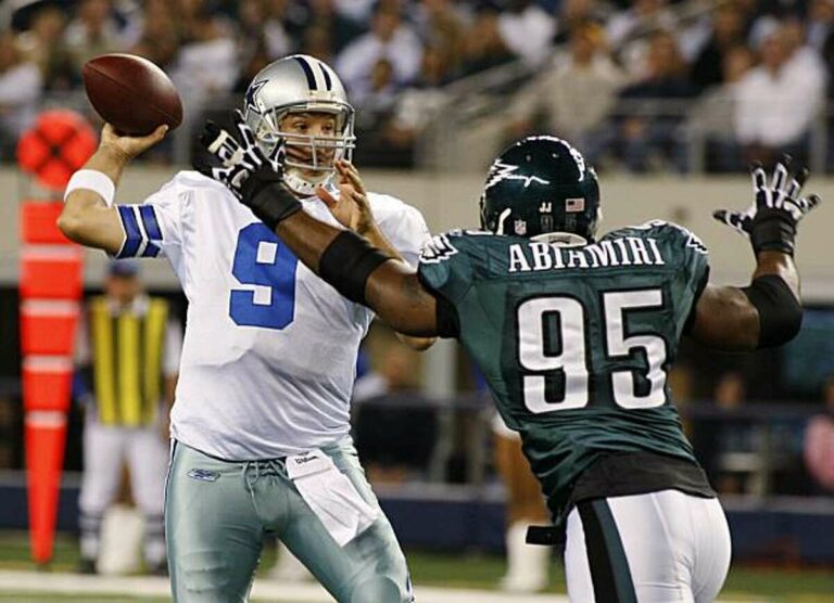 Tony Romo's 1st playoff win had extra meaning