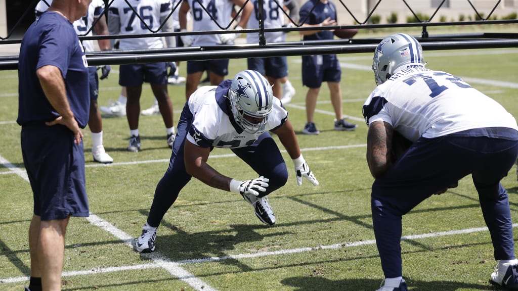 Cowboys OL Chuma Edoga running drills at training camp