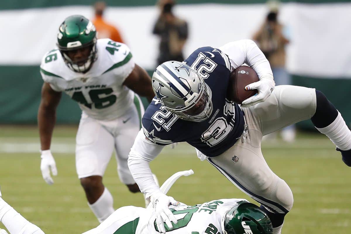 Cowboys RB Ezekiel Elliott is tackled during a game vs the New York Jets on 10/13/2019