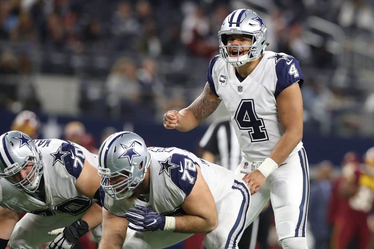 Dak Prescott scored a rushing touchdown in the opening quarter.