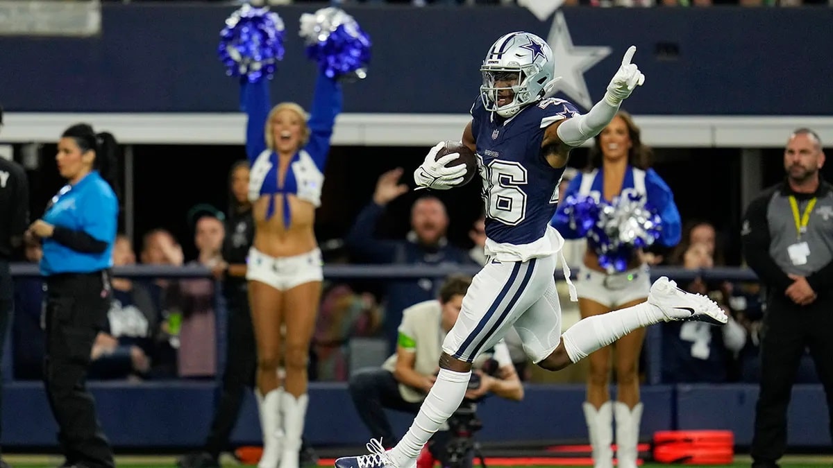 Cowboys need to put Week 8 on a constant loop 2