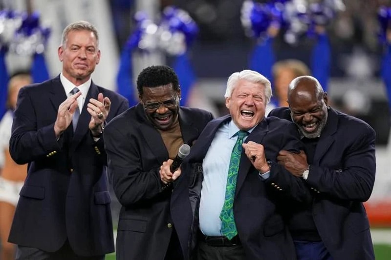 Jimmy Johnson finally takes his rightful place; Cowboys News