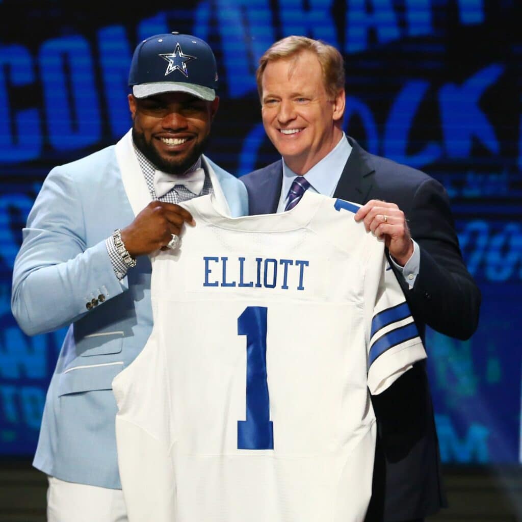 Ezekiel Elliott can move up the Cowboys' record books in 2024 1